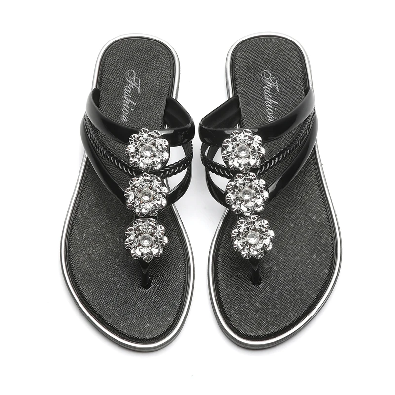 2024 Summer Slippers Women Casual Shiny Silver Flip Flops Beach Sandals Female Flat Shoes Lady Room Slippers Lady Footwear