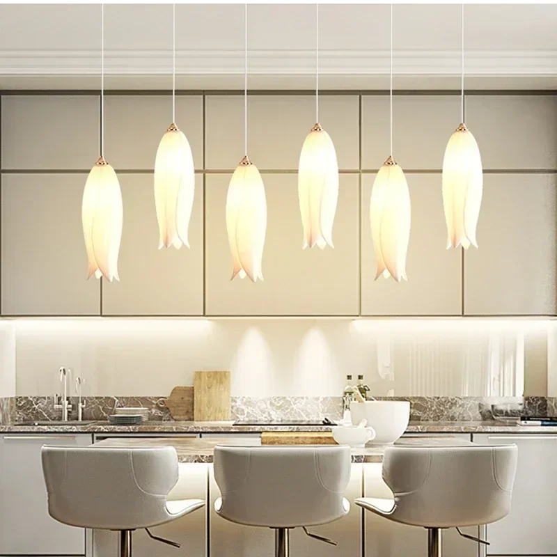 Imagem -05 - Nordic Creative Tulip Staircase Chandelier Multi Heads Pendant Lights Villa Quarto Cabeceira Restaurante Hotel Edifício Duplex