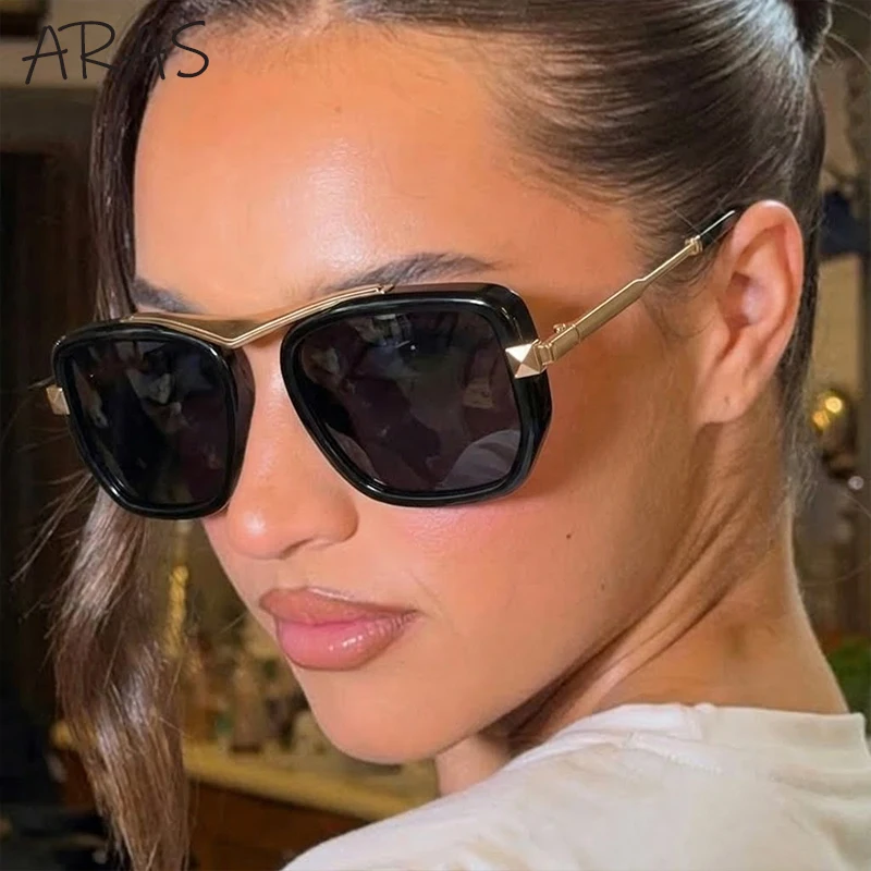 

2026 Fashion Oversized Square Sunglasses Women Luxury Designer Metal Frame Driving Sun Glasses Ladies Vintage Punk Eyewear Shade