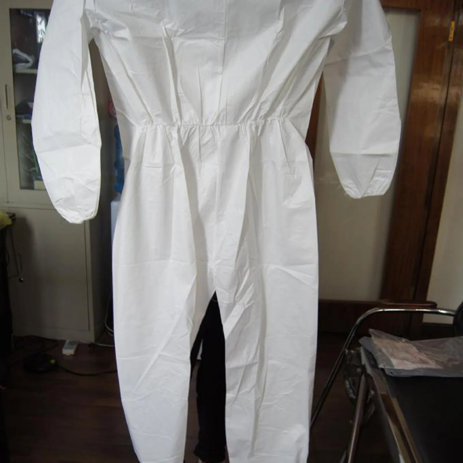 1pcs White Coverall Chemical Hazmat Isolation Suit Disposable Protective Clothing New