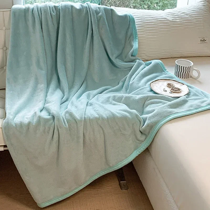 Winter Flannel Air Conditioning Blanket Soft Solid Color Home Coral Velvet Gift Blankets Super Soft Skin-Friendly Warm Bedding