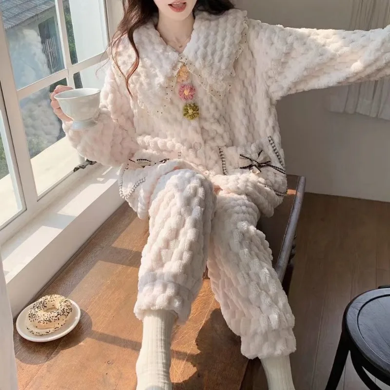 2024 New Princess Style Doll Collar Sleepwear Loose flanella pigiama donna autunno inverno sottile caldo Homewear Set Lace Loungewear