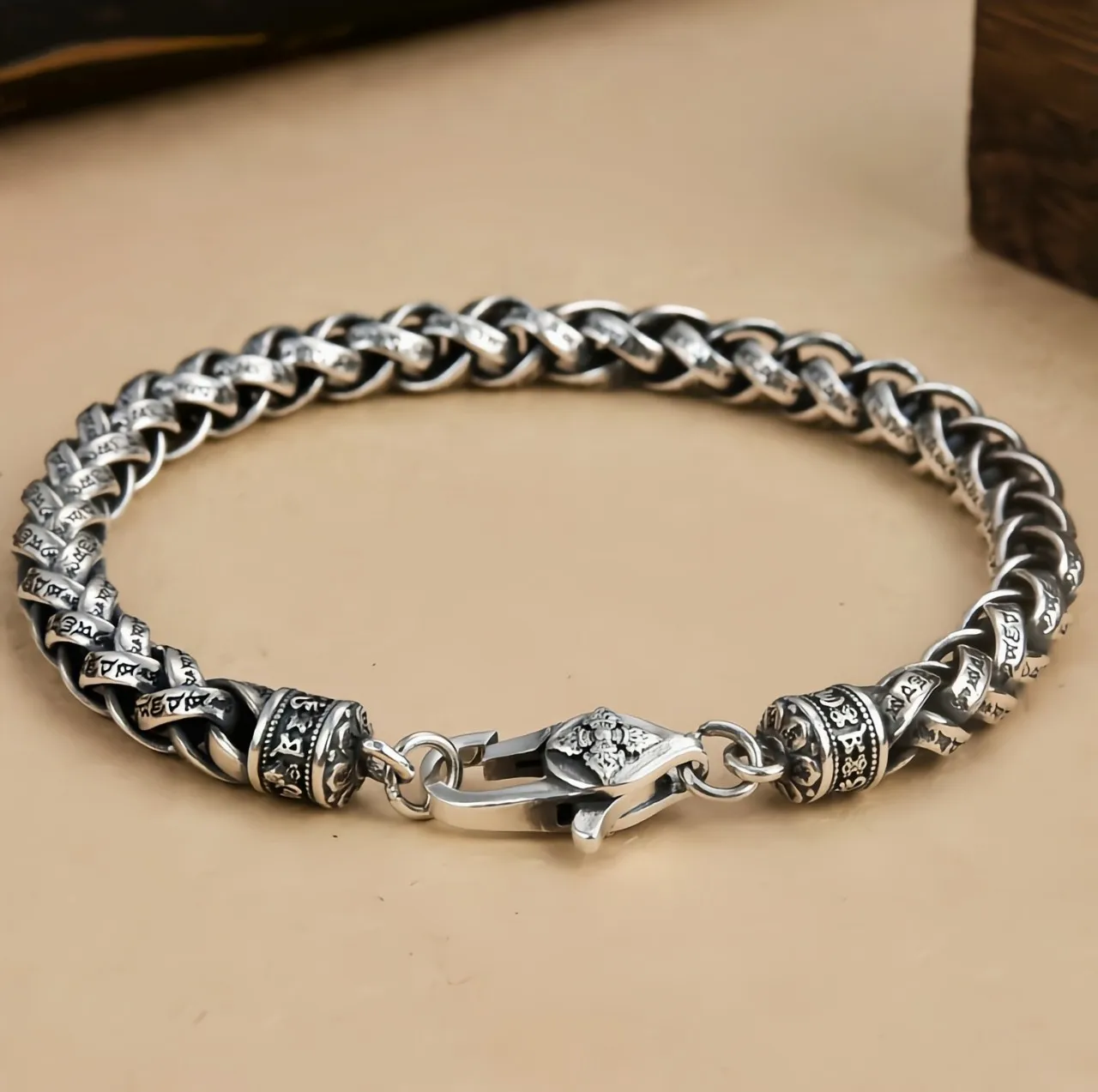 

Archaic personality trendy 925 silver six words mantra pattern handmade bracelet for men and women vintage Thai silver ornament