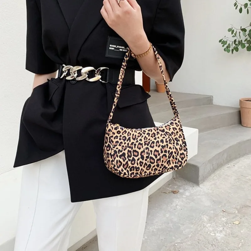 Crossbody Bags Women Leopard Chic Harajuku Nylon Leisure Hobo Couples Handbags Fashion Street Zipper Shopping Korean Style Retro