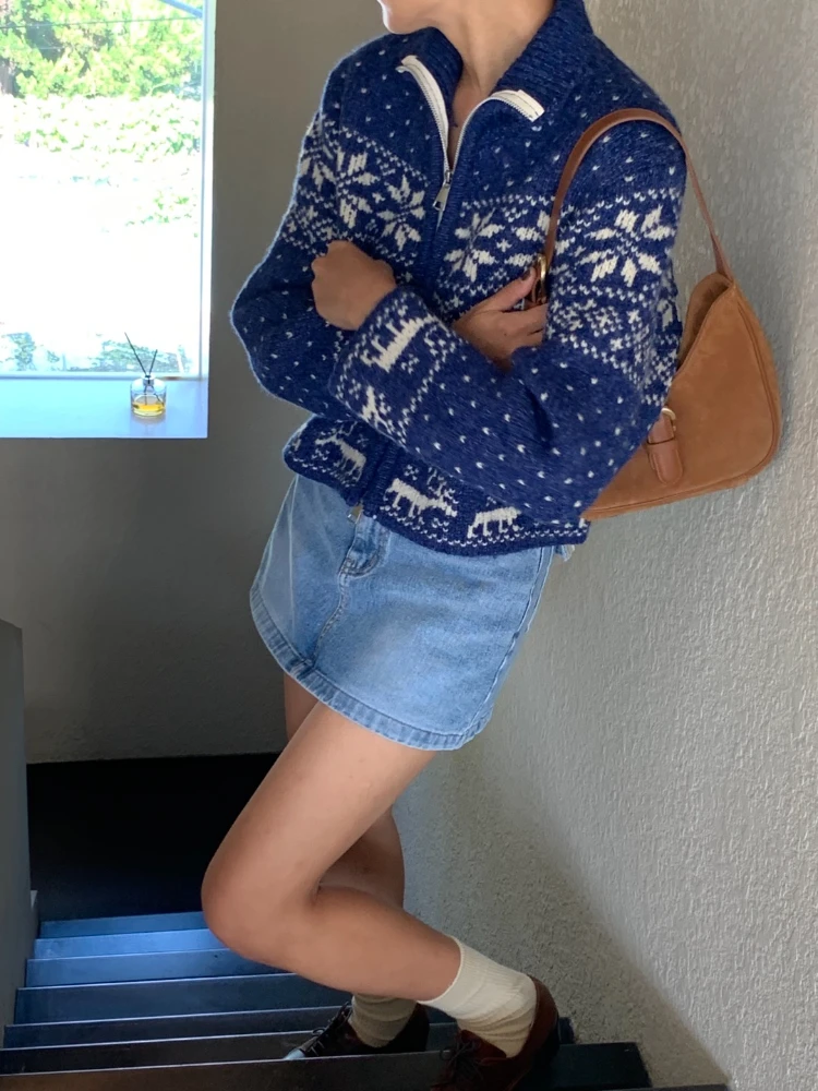 Moda coreana maglione Cardigan abbigliamento donna autunno inverno fiocco di neve modello corto colletto in piedi cerniera calda giacca di natale