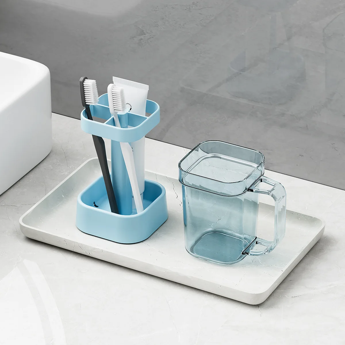 

Multi Functional Mouthwash Cup Toothbrush Holder Dust Proof Water Draining Toothbrush Holder Set Family Bathroom Toiletries Set