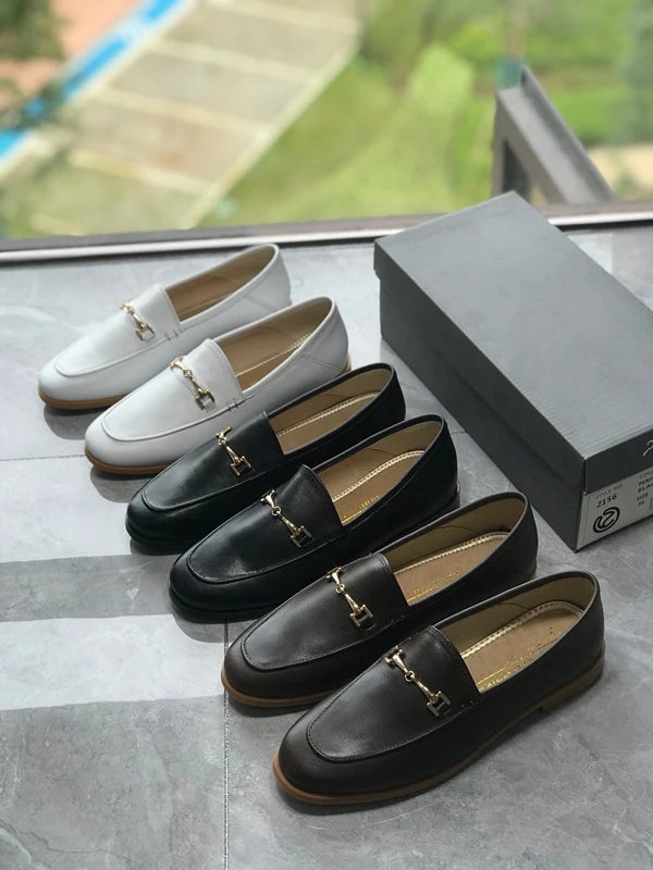 Maxdutti British Fashion Office Ladies Leather Flat Shoes Loafers Elegant Metal Buckle Leather Comfortable Breathable