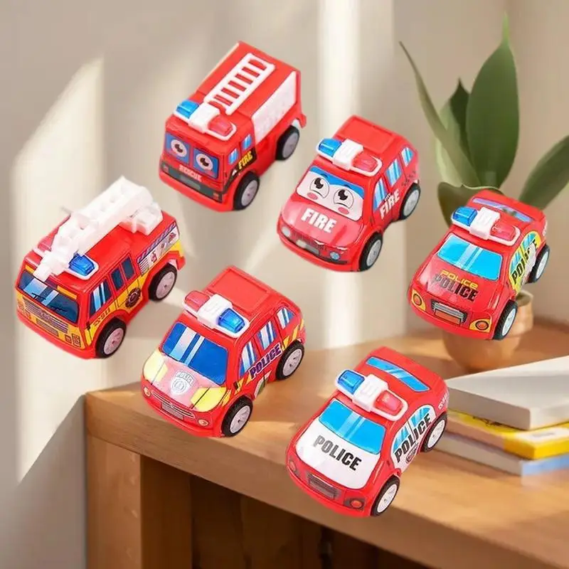 5個入り 若々しいパーティーの景品 子供の誕生日 ミニチュア漫画の消防車とパトカーのプレイセット
