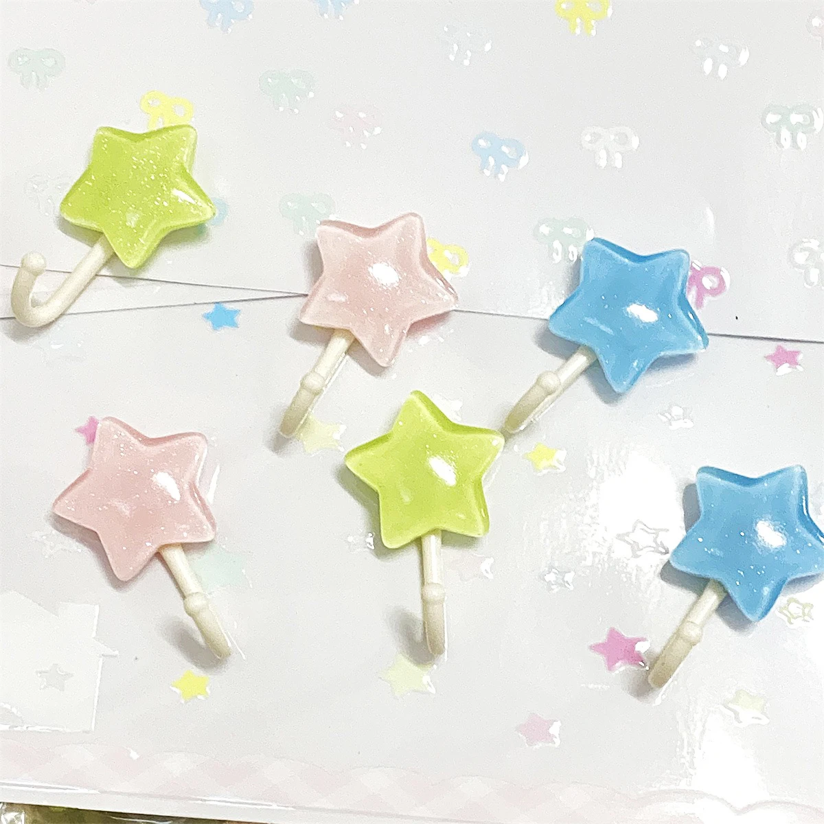 

1 Pcs Multi-Color Doll Holder Versatile Abs 3 Colors Storage Hook Decorative Girly Wall Decor Hooks for Gift Display