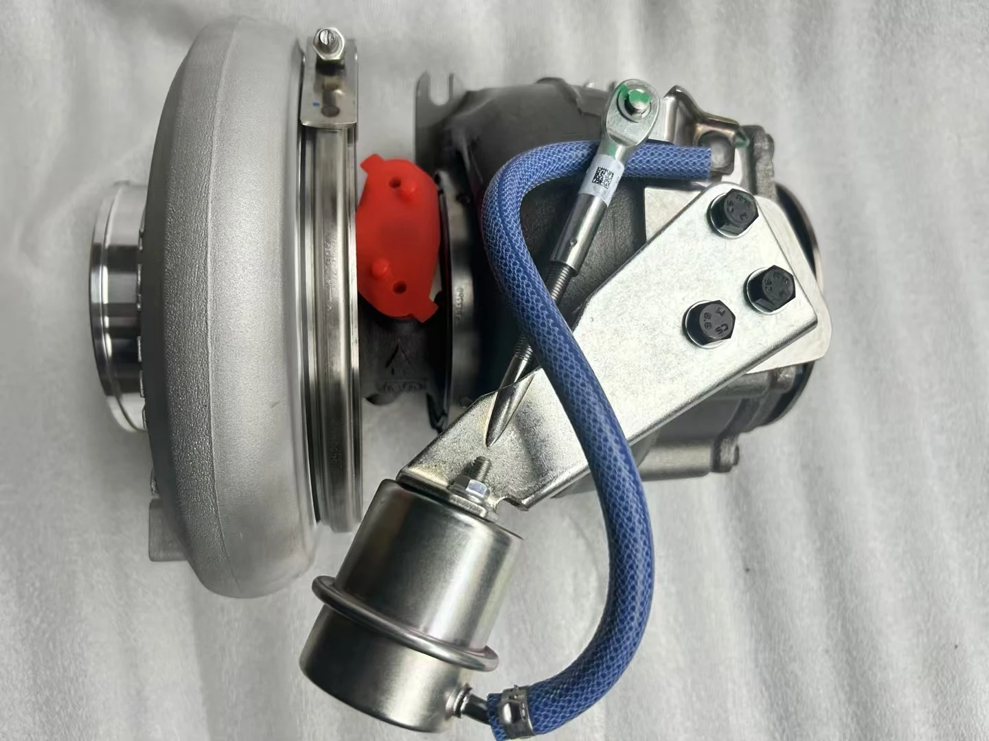 Gruppo turbocompressore vendita calda 1118010-E9300 per camion DONGFENG
