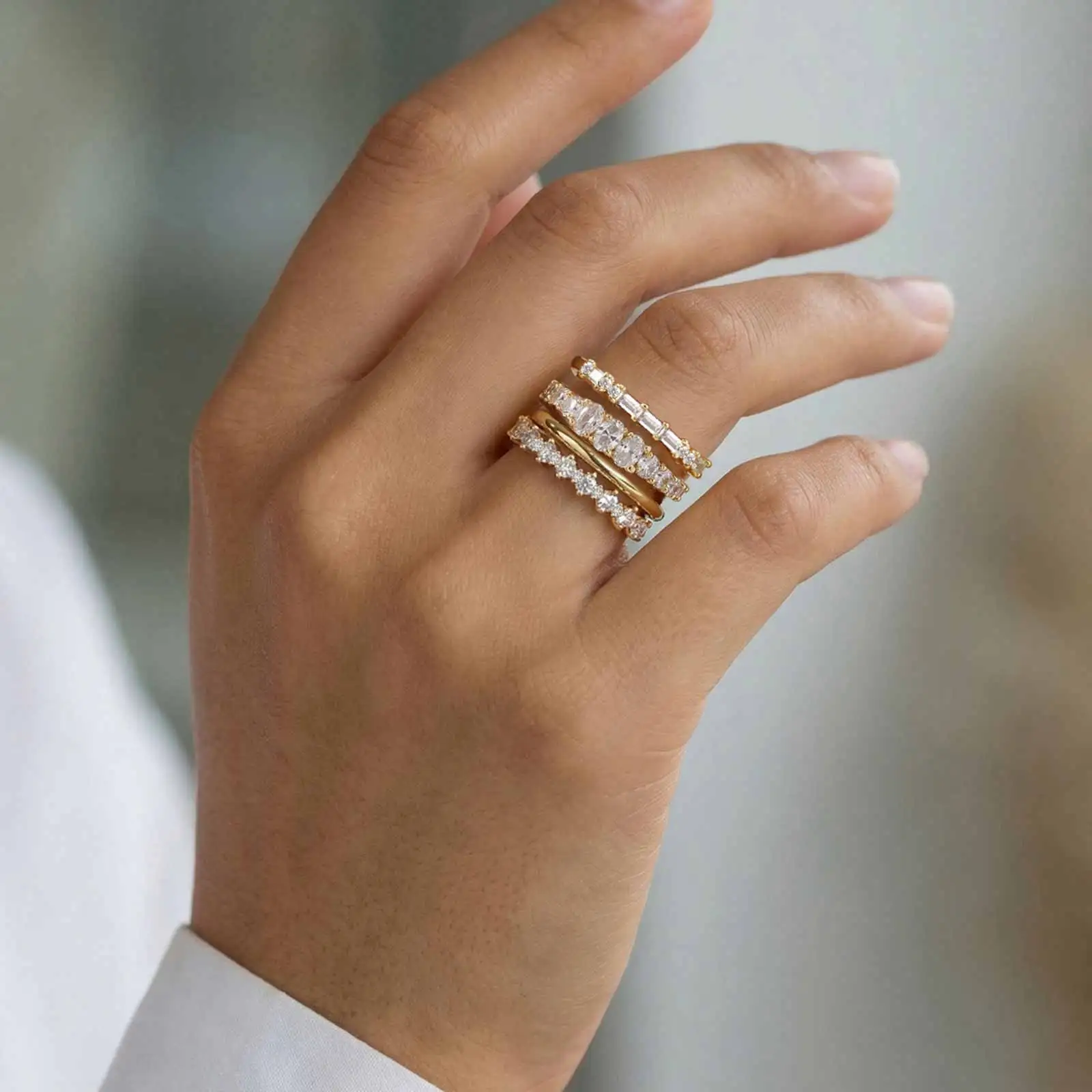 2026 Neue Glänzende Zirkonia Stapelringe für Frauen Exquisite Kubische Zirkonia Fingerringe Eleganter Brillanter Schmuck für Hochzeiten
