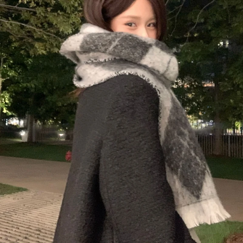 

New Autumn And Winter Women's Scarf Thick Skin-friendly Korean Style High-end Fashion Warm Neck Scarf