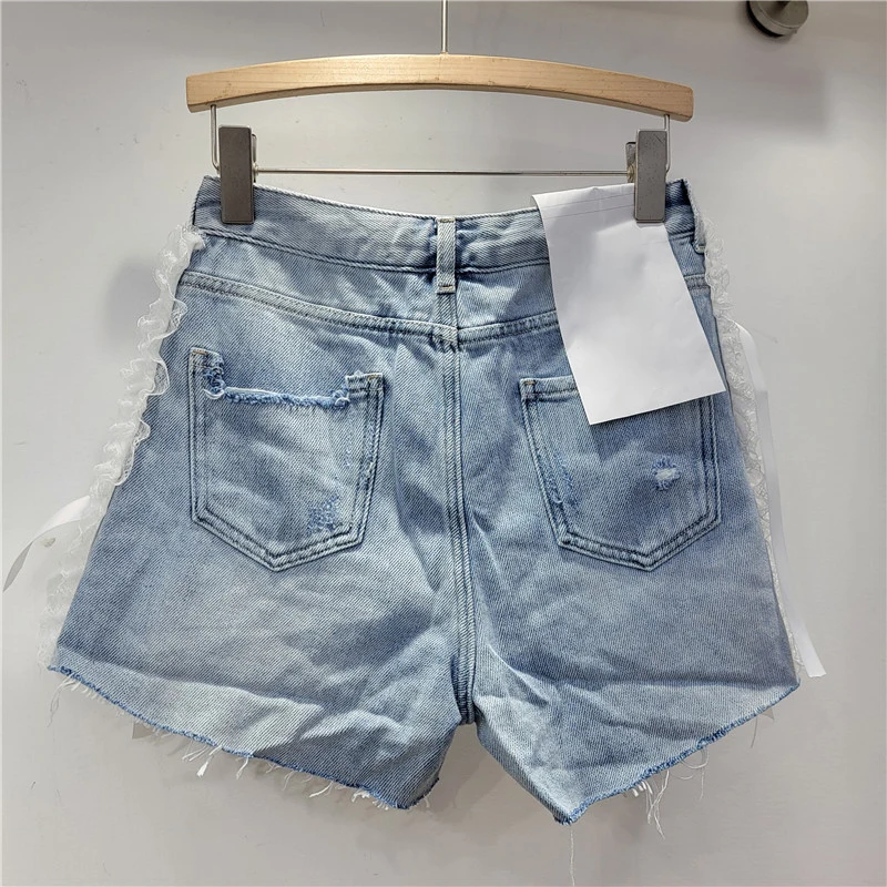 DEAT Women's Shorts High Waist Broken Holes Lace Edge Bow Wide Leg A-line Denim Short Pants 2024 New Fashion Winter 29L9101