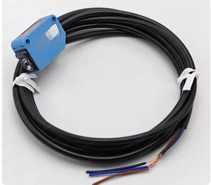 SICK WT150-P460 (WT150P460) photoelectric sensor, brand new original 1 piece view 4