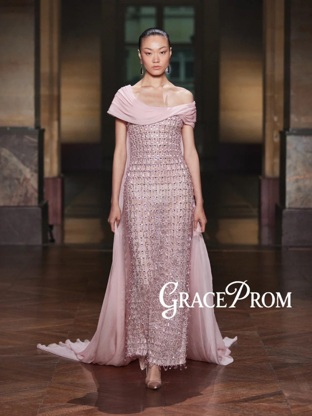 

Pink Beaded Straight Long Evening Dress Stunning Luxury Crystal Wedding Party Gowns 2026 Customized Off Shoulder Banquet Gowns