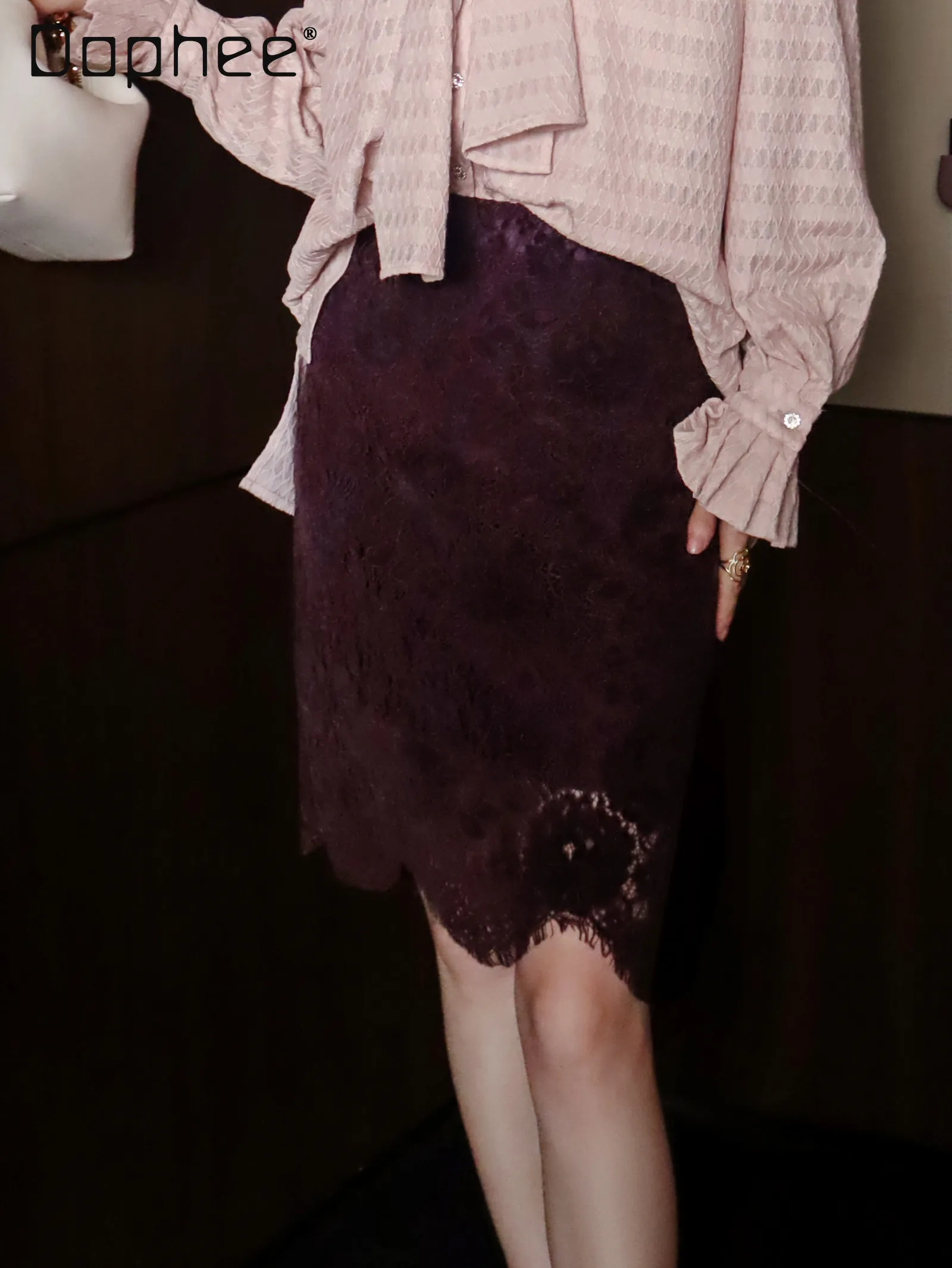 

French Style Light Luxury Vintage Lace Skirt High-waisted Slim A-line Skirts Elegant Socialite Slimming Short Skirt for Women
