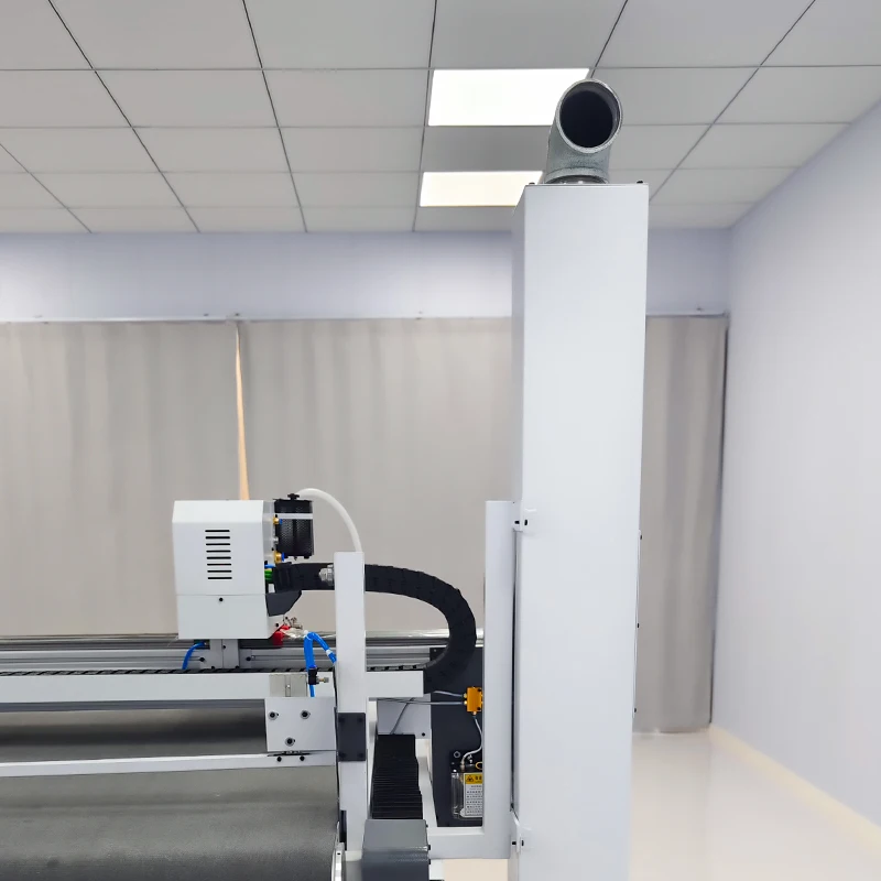 XK1615 Taglierina per pelle |   Tagliatrice automatica di modelli di scarpe per scarpe da ginnastica/stivali |   Sistema di precisione + riduzione del rumore da ±0,1 mm