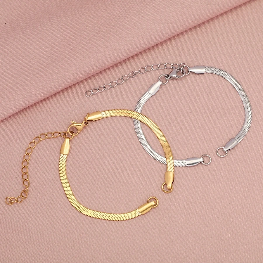 

New Blade Chain Bracelet for Women – Light Luxury, High-End Design, Fashionable & Versatile DIY Jewelry Accessory, Perfect Gift