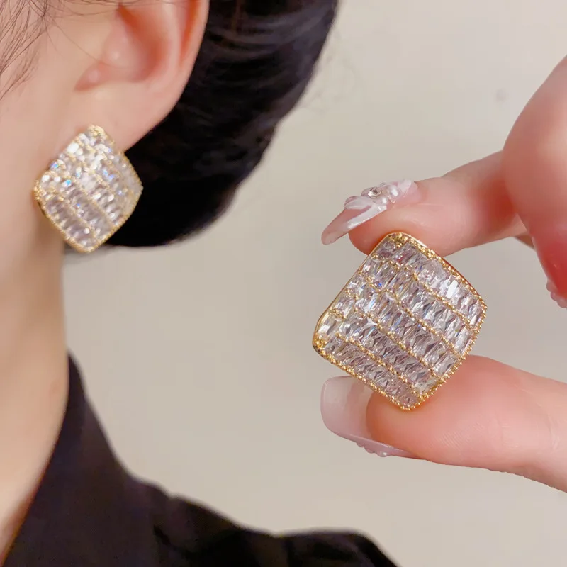 Personality exaggerated light luxury heavy industry full zirconium rhombus earrings exquisite versatile super flash earrings