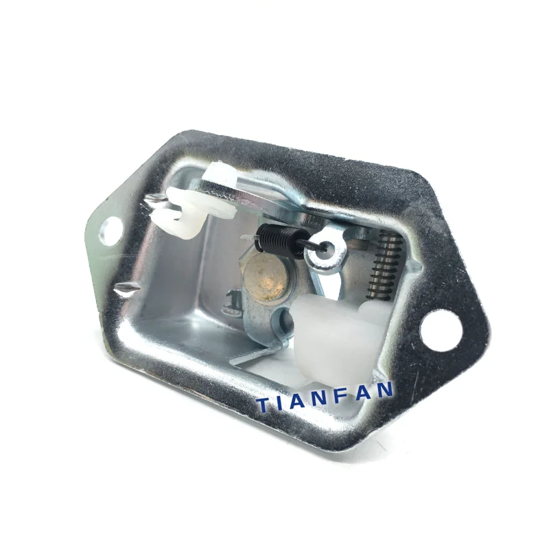 Excavator Parts for Komatsu PC60/120/200-5 Doosan DH55 Driving Loose Driving Room Door Lock Block/Door Lock Block Matching