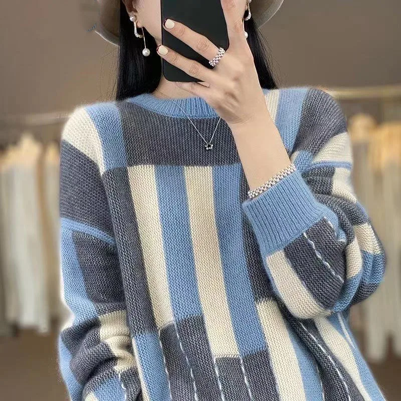 New Autumn and Winter Fashion Color Matching Versatile Round Neck Slim Loose Sleeve Foreigner Age Reducing Women\'s Sweater