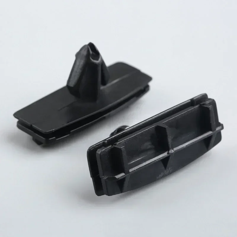 Clip de moldura de Rocker para guardabarros de coche, retenedor de Pin de remache de empuje automático para Jeep Wrangler Unlimited JK 68039280-AA, 25 uds.