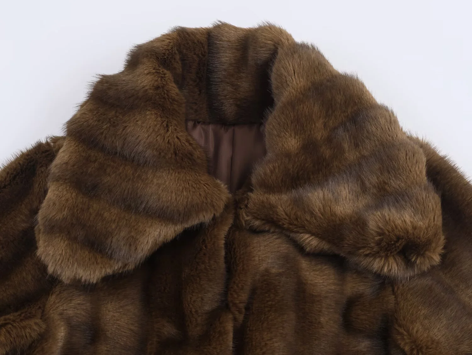 2022 Winter Nieuwe Damesmode Zachte Casual Flanel-Effect Jas met Zachte Bontachtige Stof in Korte Stijl