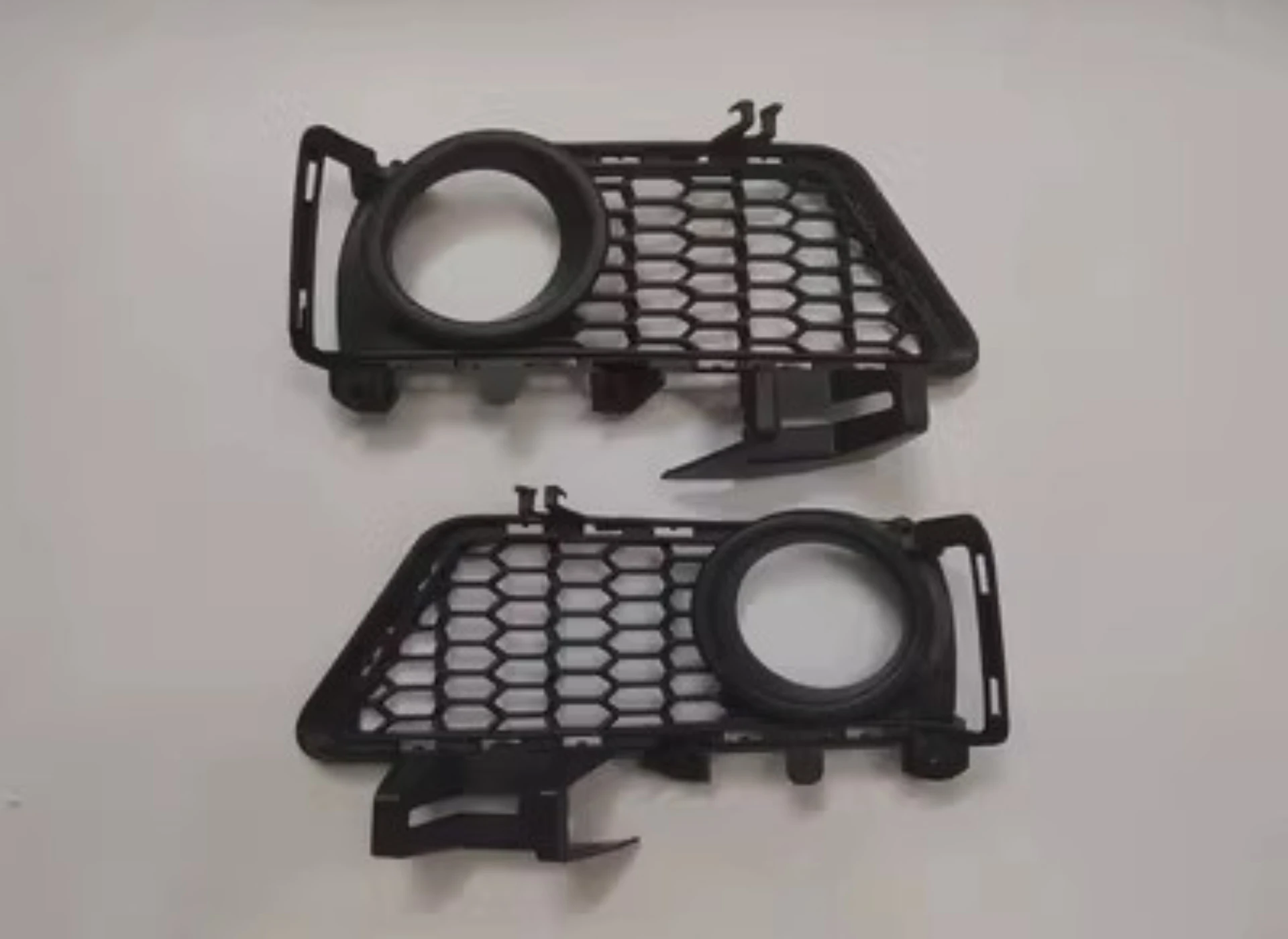 Body Kit Fog Lamp Frame for BMW 3 Series F30 F35 13-19 Convert MT Surround Botton Grille Car Accessories