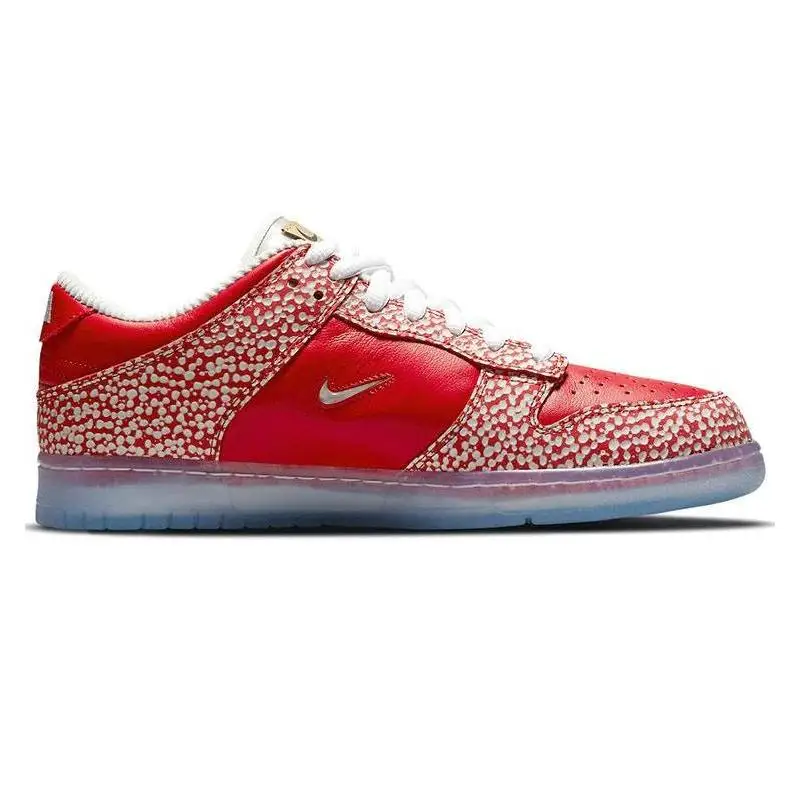 Nike X Stingwater SB Dunk Low 