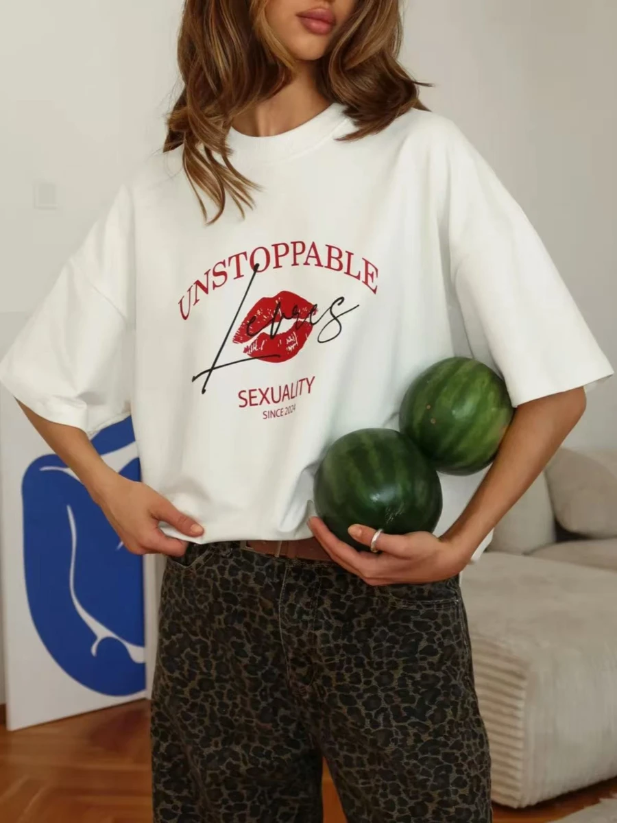 Camiseta de manga corta de algodón 100% para mujer, Top informal con estampado gráfico de labios de gran tamaño, novedad de verano 2026