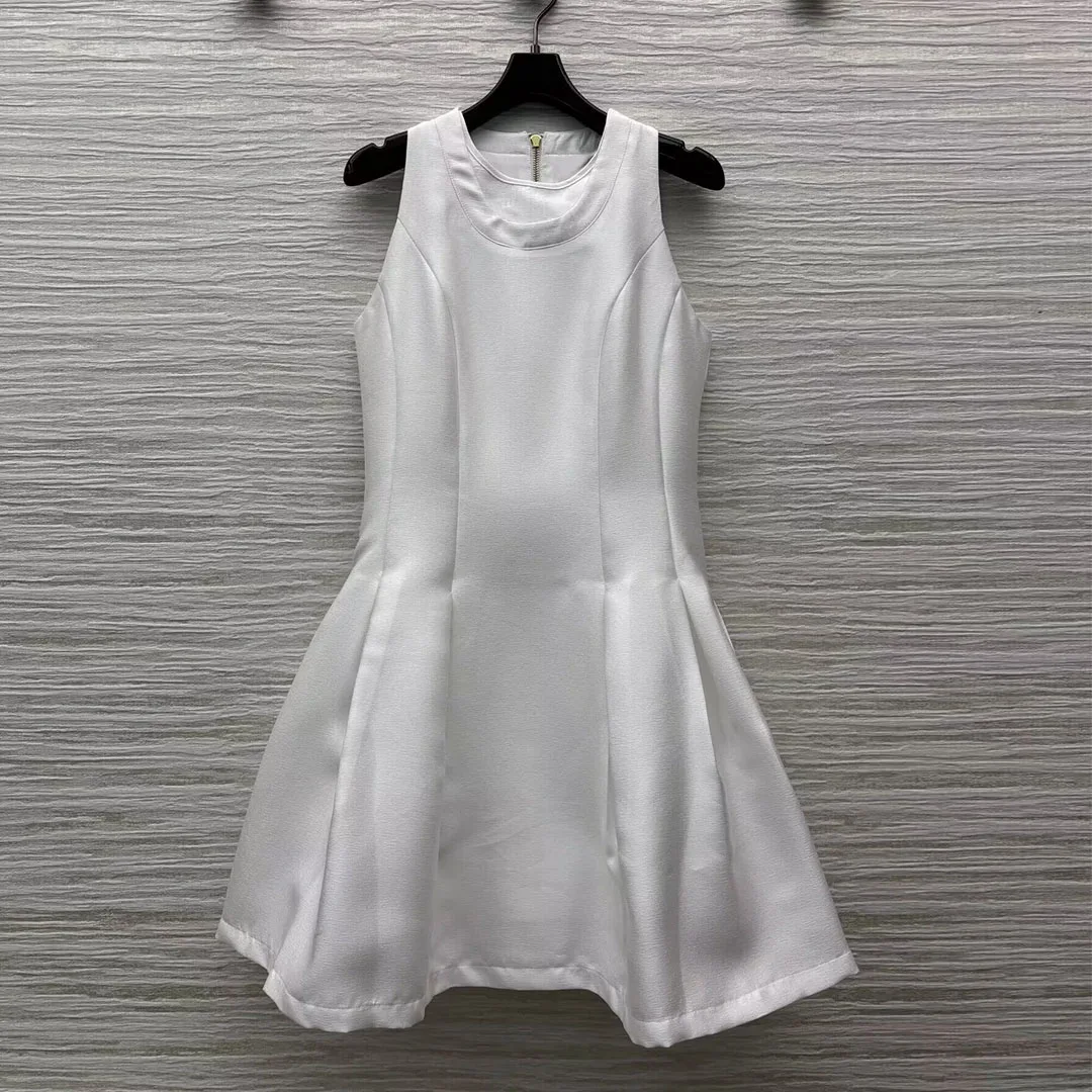 

2025 New Summer White A-line Sweet Dress Women O-neck Back Zipper Sleeveless Slim High Waist Ball Gown Dresses