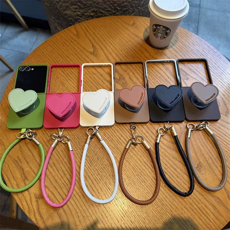 Funda con soporte de corazón para Samsung Galaxy Z Flip 7, Funda de teléfono con correa para muñeca para Samsung Z Flip6 ZFlip5 zflip4 3, fundas de lujo