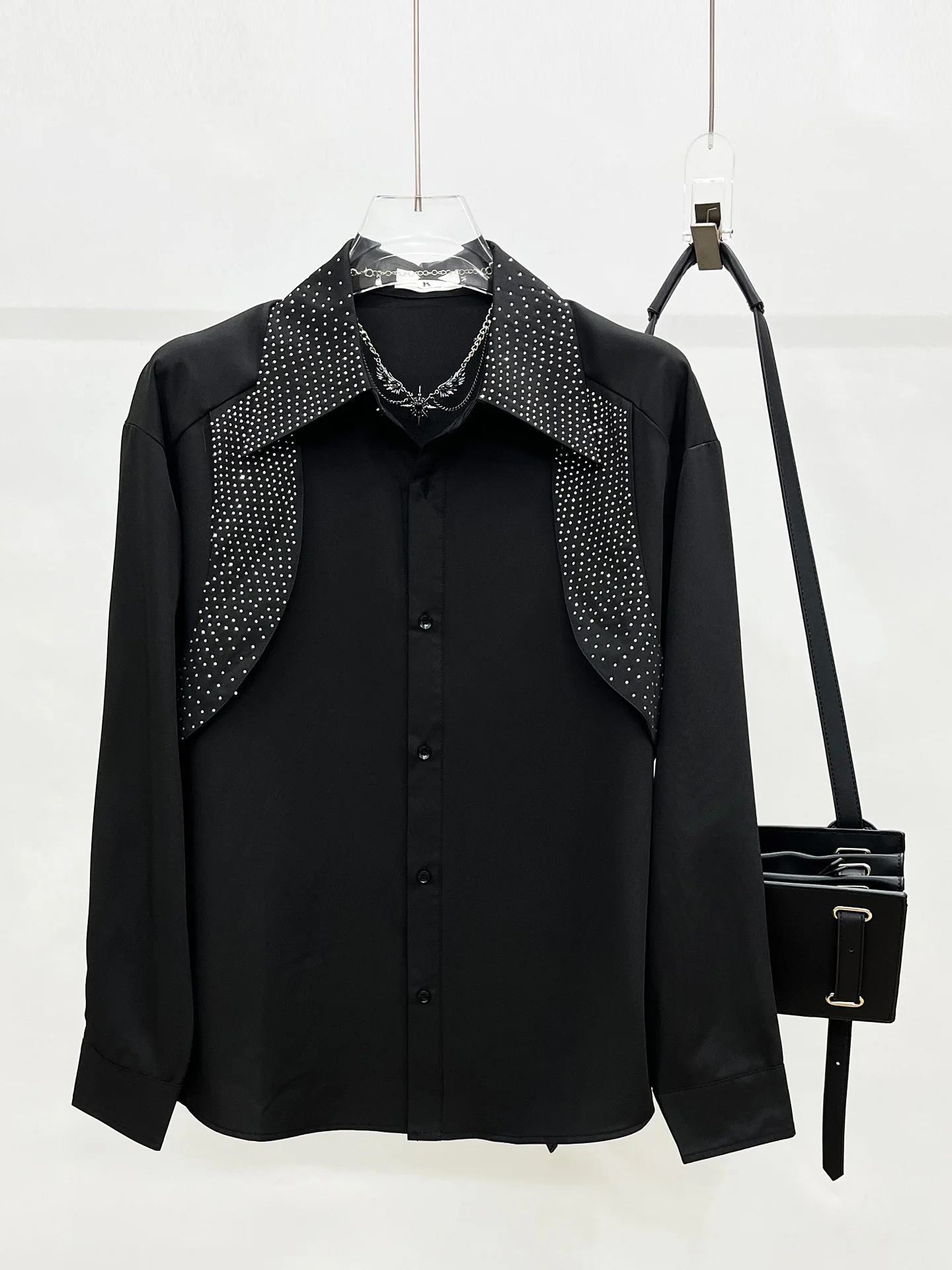 

Мужская рубашка в корейском стиле с длинным рукавом, с обильной отделкой стразами, свободного кроя, повседневная, универсальная, осенняя мода