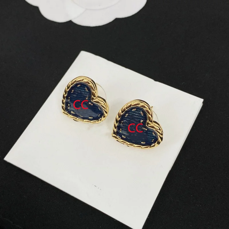 

24Early Spring New Retro Peach Heart Earrings Black Gold Blue Denim Love Heart Stud Earrings High-Grade Mid-AncientVintage