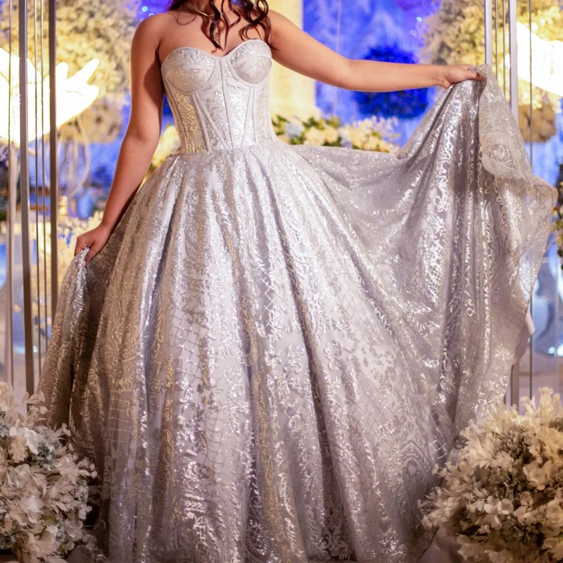 

Simple Silver Gray Quinceanera Dresses Off the Shoulder Glitter Crystal Decal Long tail Vestido De 15 Quinceanera Customize