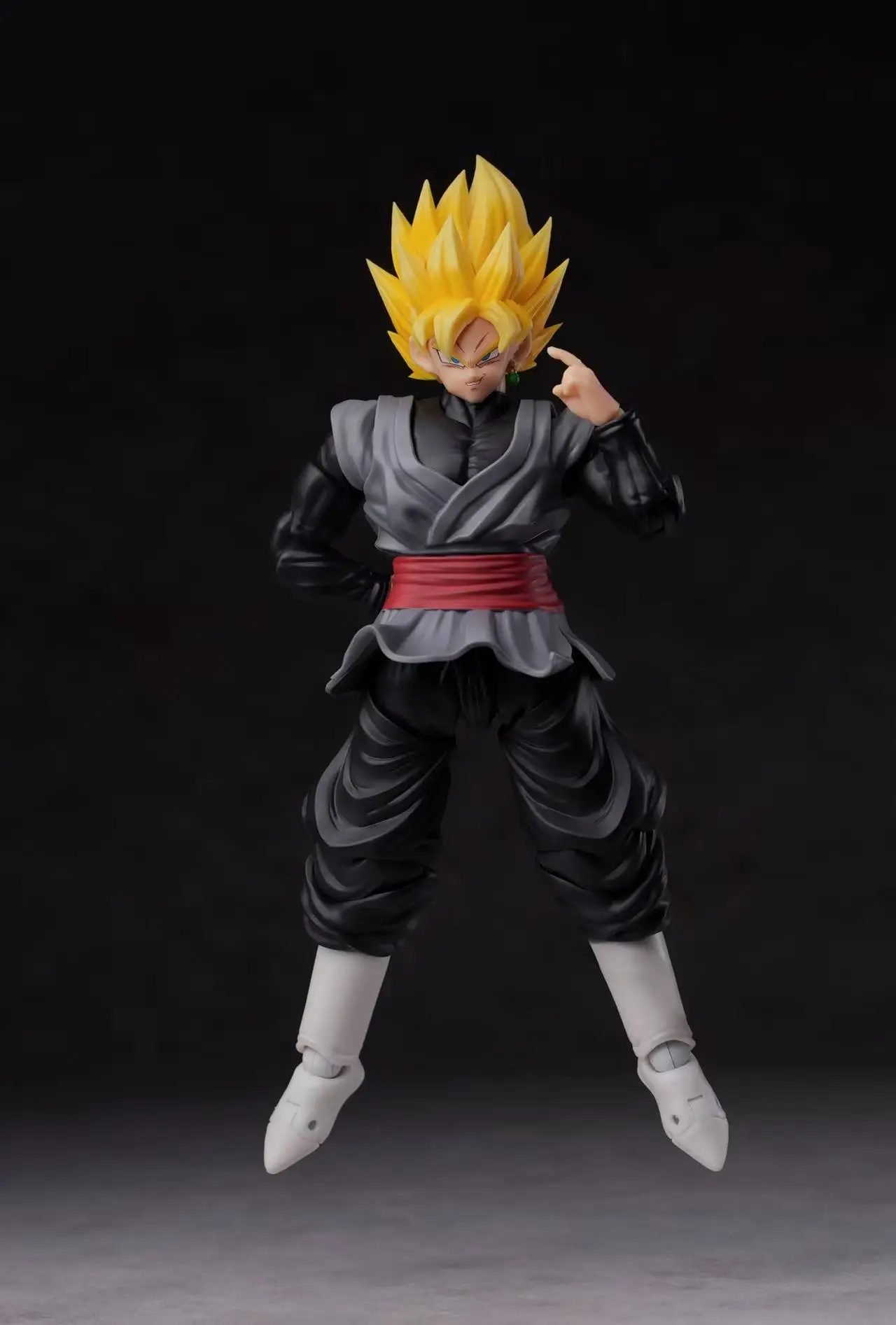 In Stock DIMENSIONIA Studio Son Goku 001A/001B/001C Dragon Ball Z SHF Black Goku Anime Action Figure Model Toys Gifts Hobby view 5