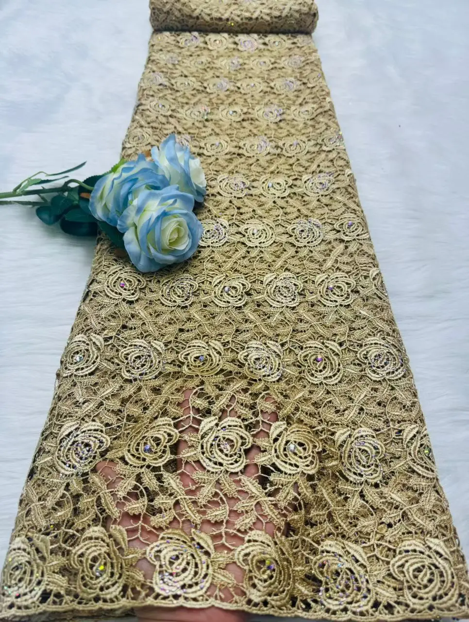 أحدث تصميم الحبل جبر أقمشة الدانتيل بلورات الأفريقي أقمشة الدانتيل 2026 عالية النيجيري مواد قابلة للذوبان في الماء لفساتين M61-1