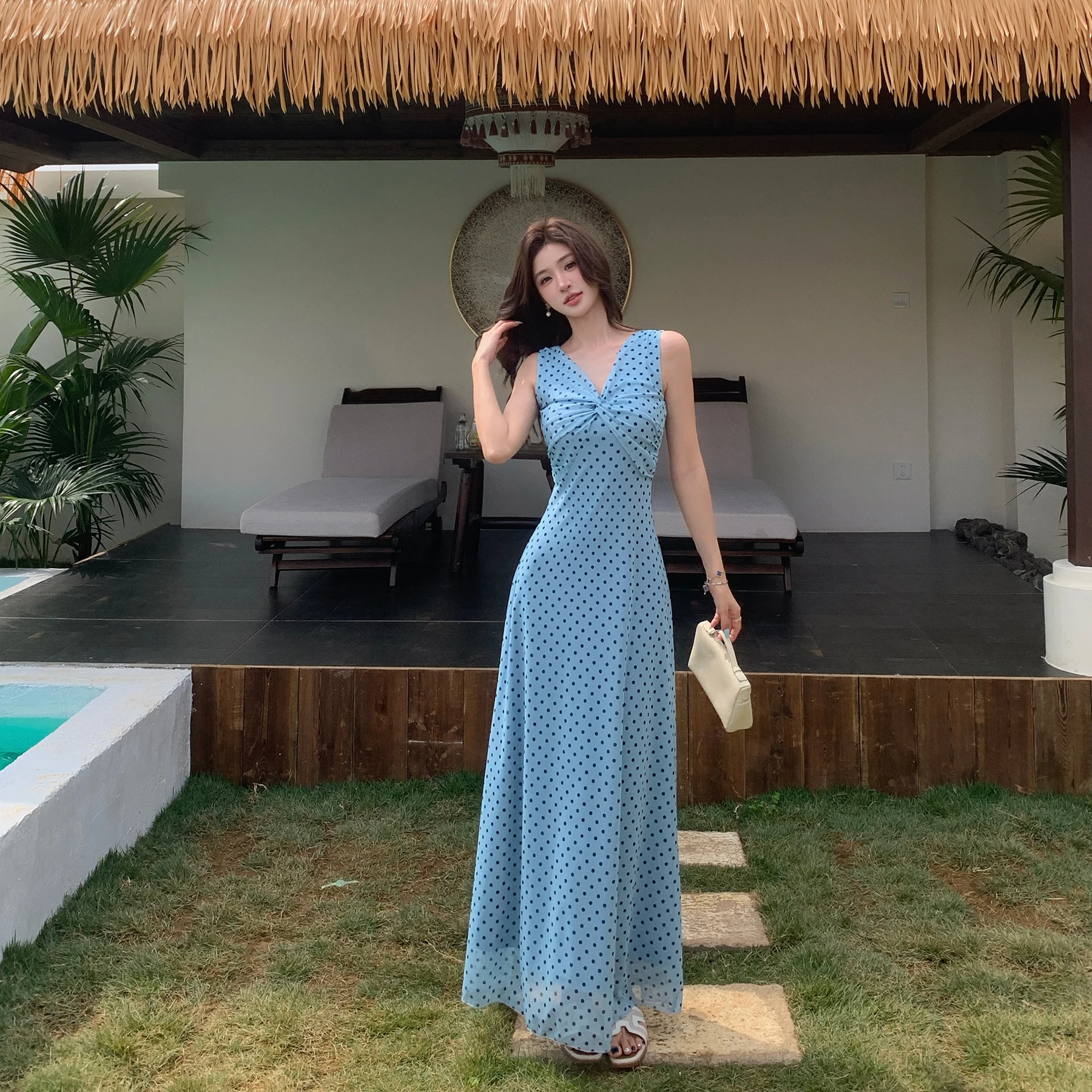 Elegant V-neck Polka Dot Sleeveless Dress Women's Summer New Style Knot Vacation Vibes High Waist Long Dress Casual Wear
