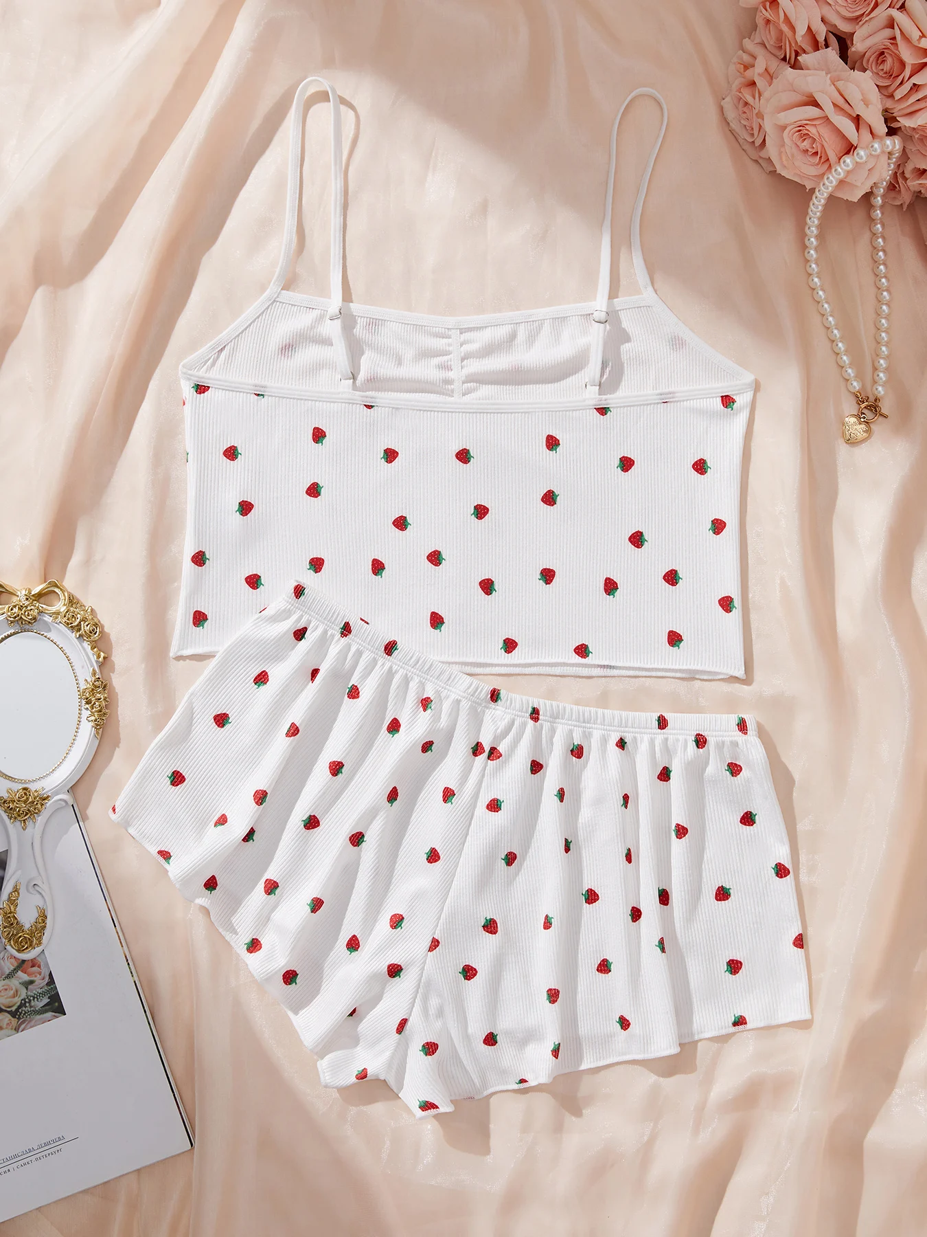 Girls Cute Sleepwear Suit Round Neck Wire Free Sweet Underwear Two Piece Female Cute Sleeping Pajamas Kitts