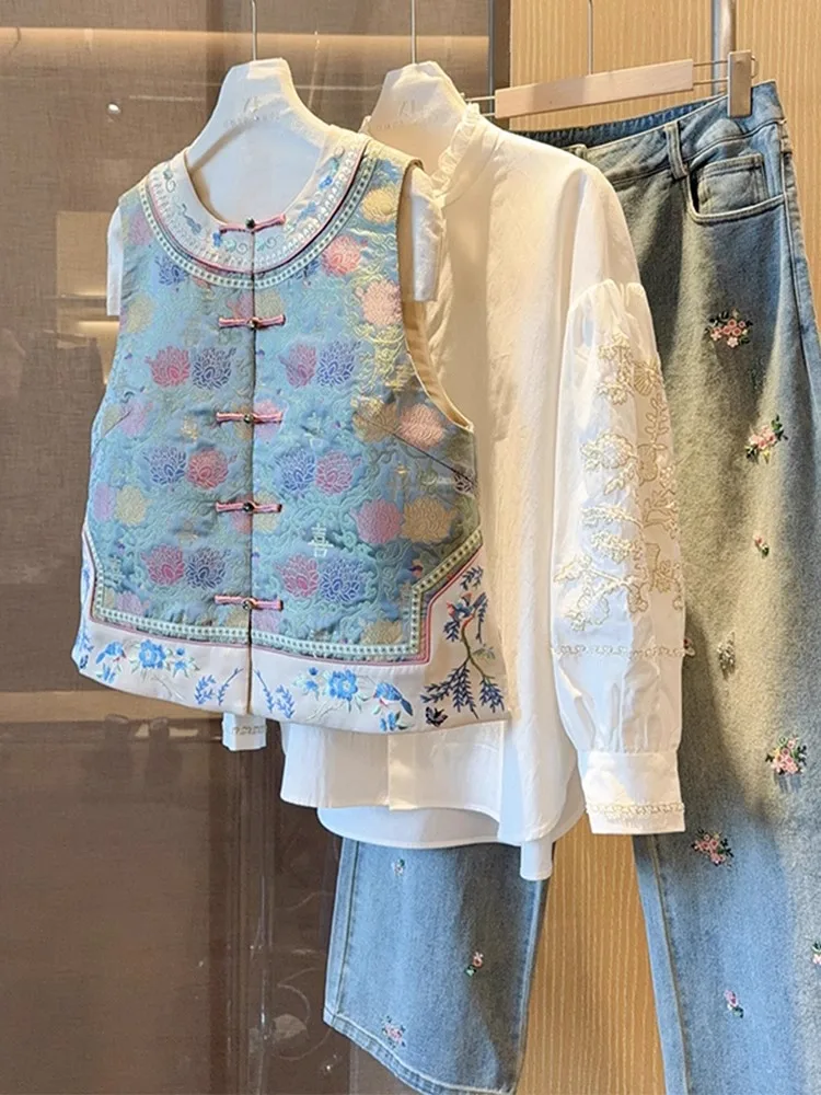 เสื้อกั๊กปักลายจีนแบบใหม่ สีขาว ชุดฤดูใบไม้ร่วง ชุดถังสไตล์จีน ดีไซน์โดดเด่นไม่ซ้ำใคร แฟชั่นสำหรับผู้หญิง...