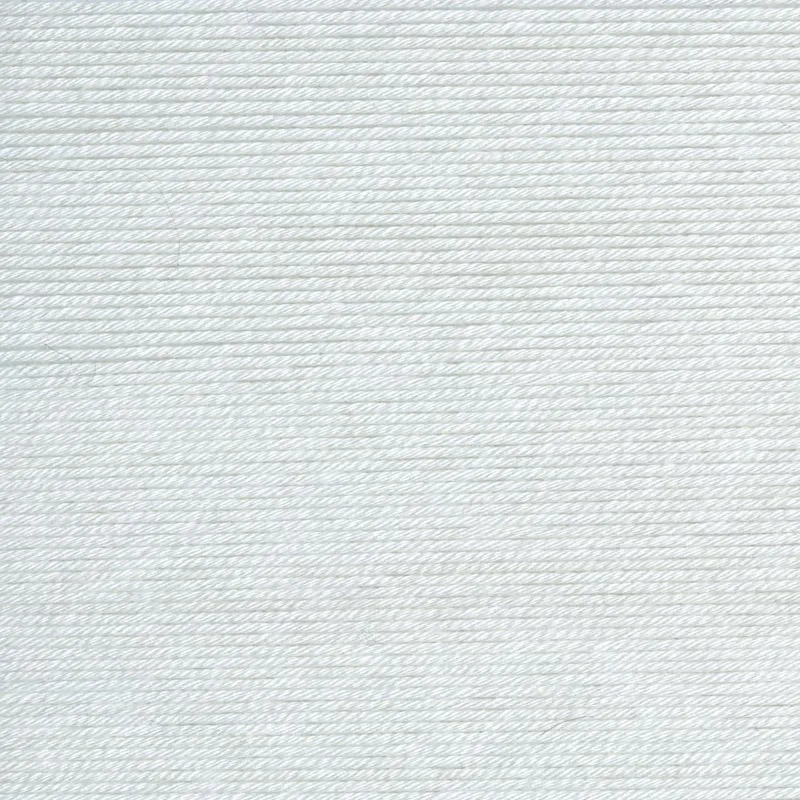 White Light DK Yarn， 51% Cotton, 49% Bamboo Rayon