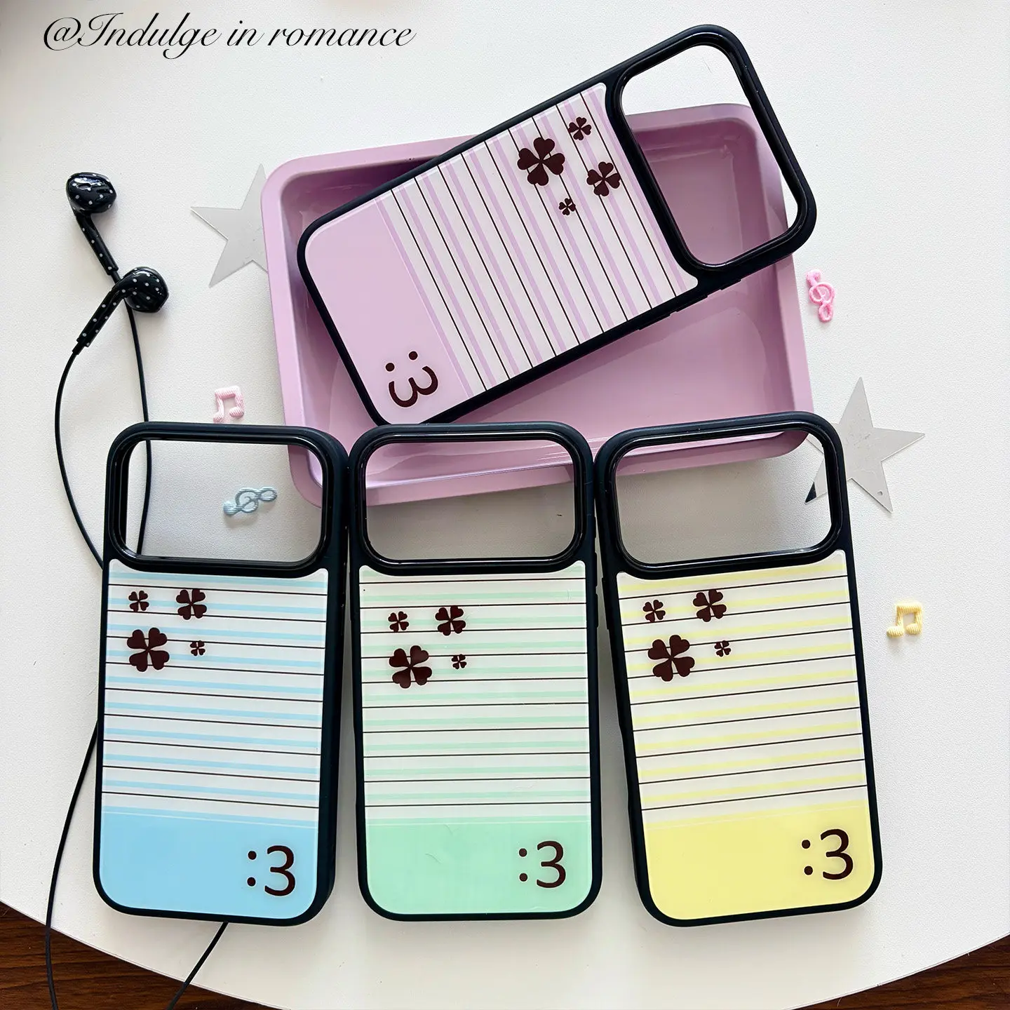 Coque de téléphone minimaliste INS motif trèfle à quatre feuilles rayé pour iPhone 17 Air 16 Pro Max 15 14 Plus 13 12 11, coque arrière antichoc