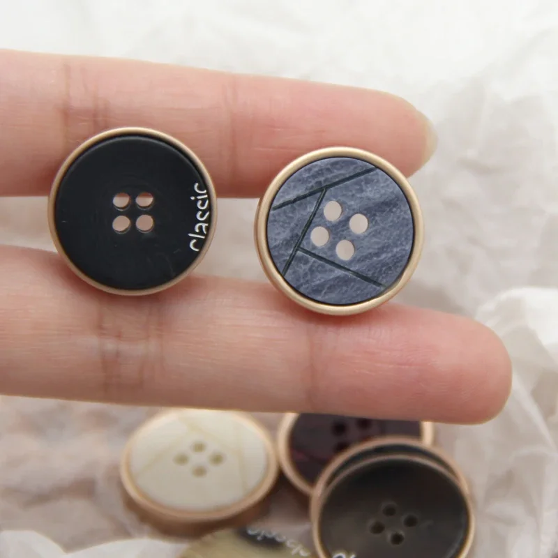 HENGC 4 Holes Round Metal Sewing Buttons For Clothing Vintage Coat Suit Garment Decorative DIY Crafts Accessories Wholesale