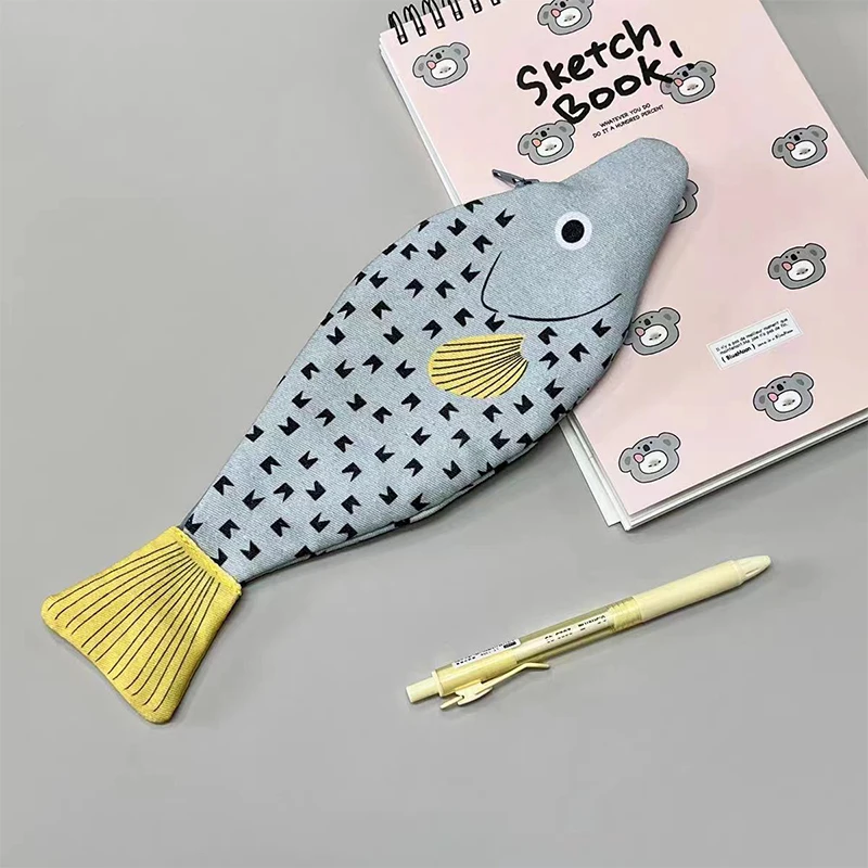 New Fish Shape Novelty Pencil Case Fish Pen Bag Fish Coin Purse Funny Pencil Pouch With Simulated Fishbone Lining,Birthday Gift