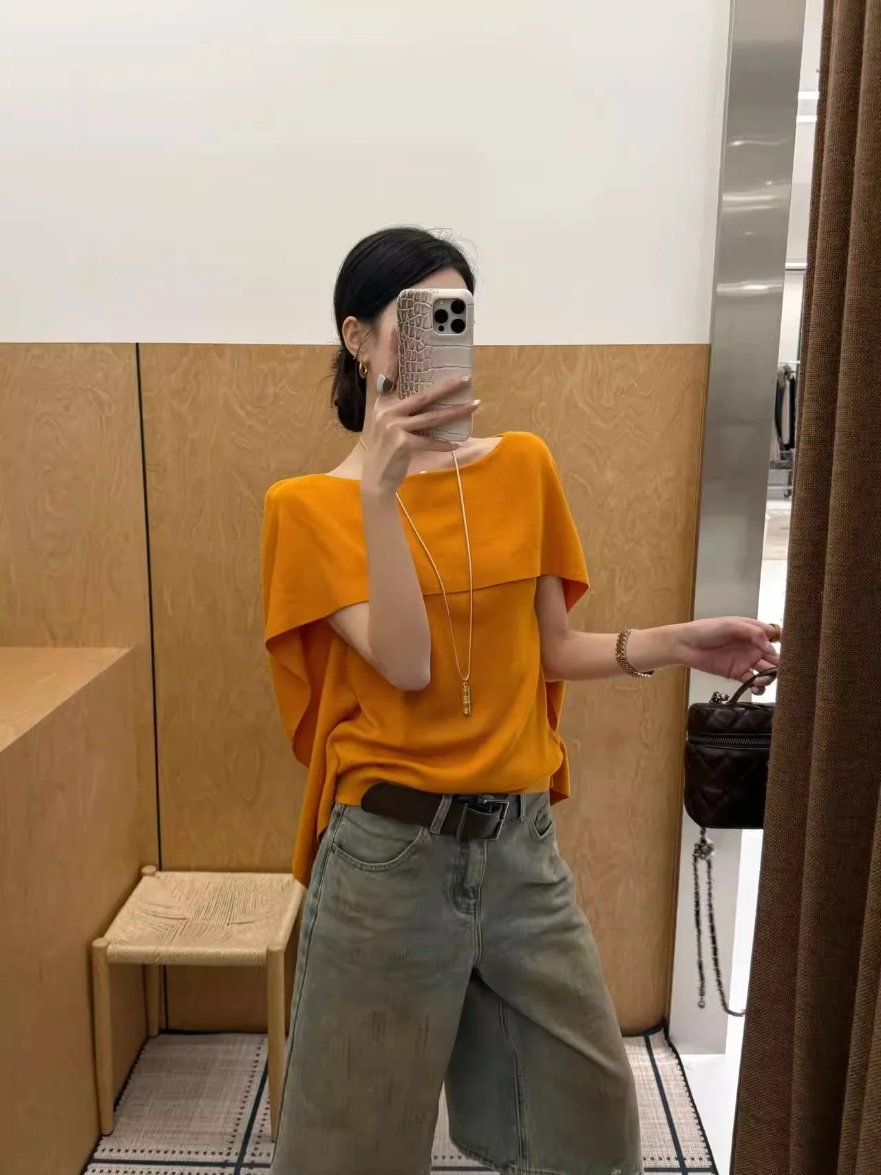 

Korean Style Casual Fashionable Knitted Shirt Elegant Old Money Style Trendy Two-Piece Look Soft V-Neck Short Sleeve Top