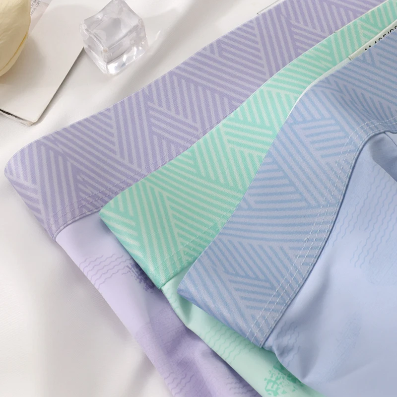 ​ ​ سراويل داخلية للرجال من الحرير الجليدي - 90% نايلون 10% سباندكس، حزام خصر هندسي قابل للتنفس على الجليد وطباعة تجريدية