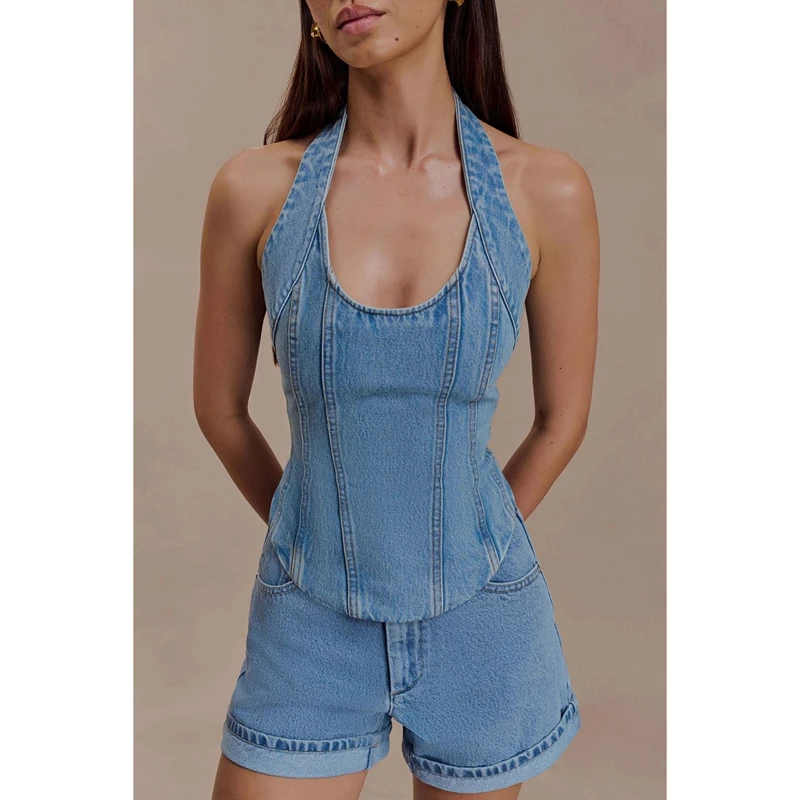 

Женский комплект джинсовой одежды из 2 предметов, без рукавов, с лямкой на шее, с открытой спиной, на молнии, корсет, топы на бретелях + джинсы с карманами, шорты, уличная одежда