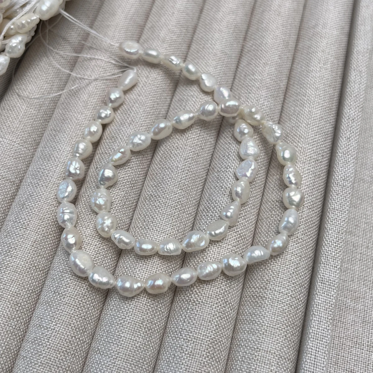 A 5-6mm Natural Freshwater Pearl Two Side Shiny Loose Beads Charms for DIY Women Men Necklace Bracelets Jewelry Making Supplies