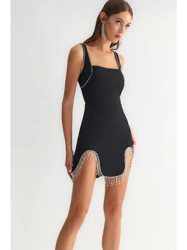 Sexy Mouwloze Slash Hals Diamanten Kwastje Ketting Uitgesneden Bandage Mini Bodycon 2024 Zomer Nieuwe Vrouwen Zwarte Celebrity Feestjurk