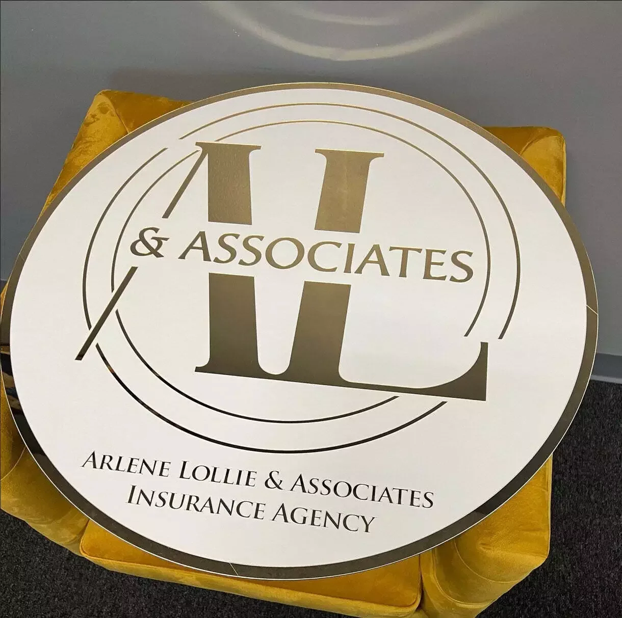 Classic Big Size Logo Sign for Shops Customized Acrylic with Gold/Silver Bright Design